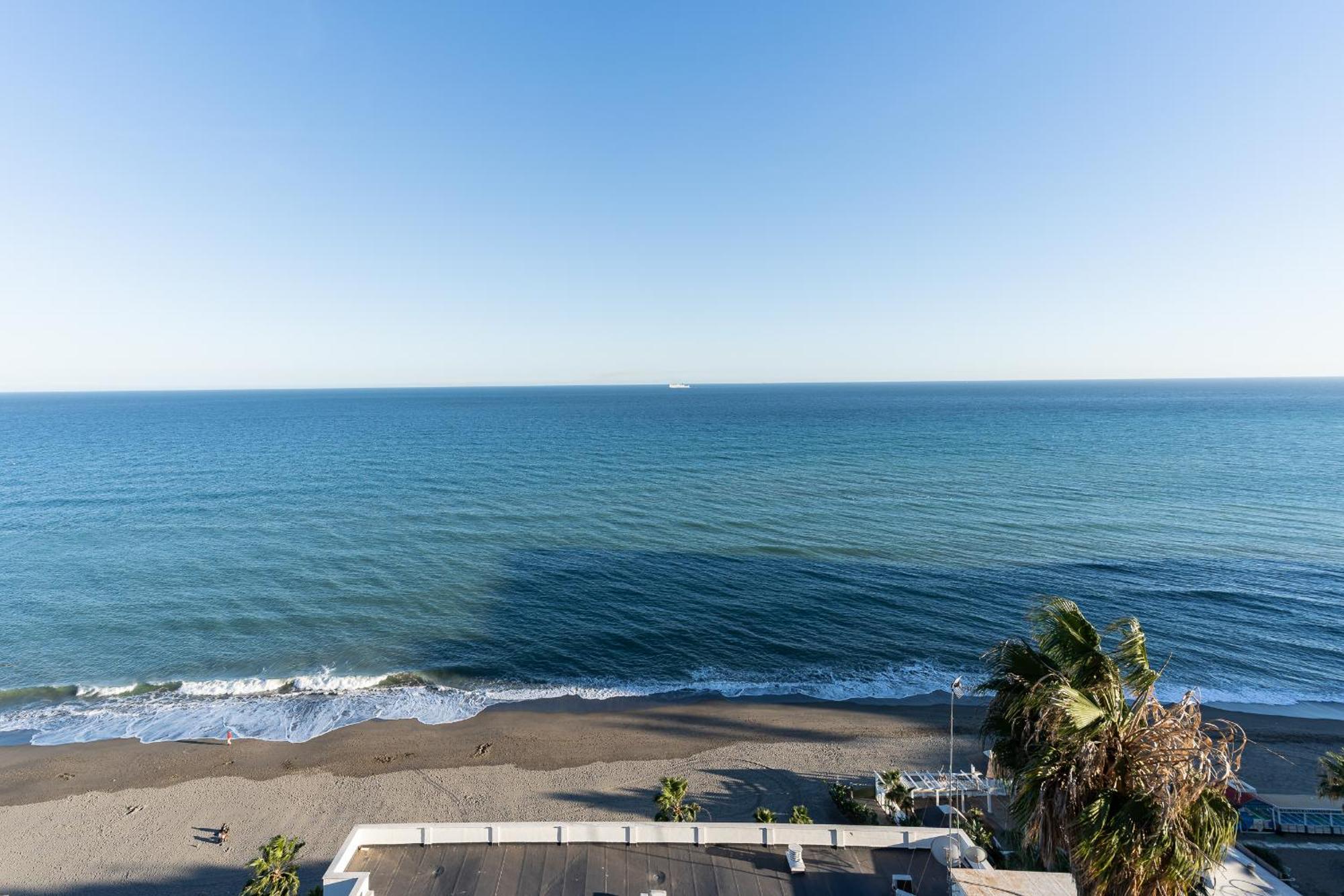 La Torre De La Roca Lägenhet Torremolinos Exteriör bild