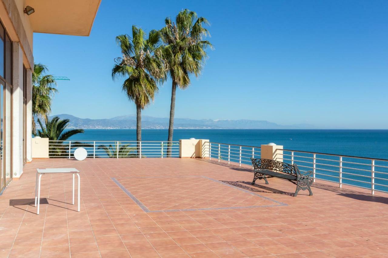La Torre De La Roca Lägenhet Torremolinos Exteriör bild