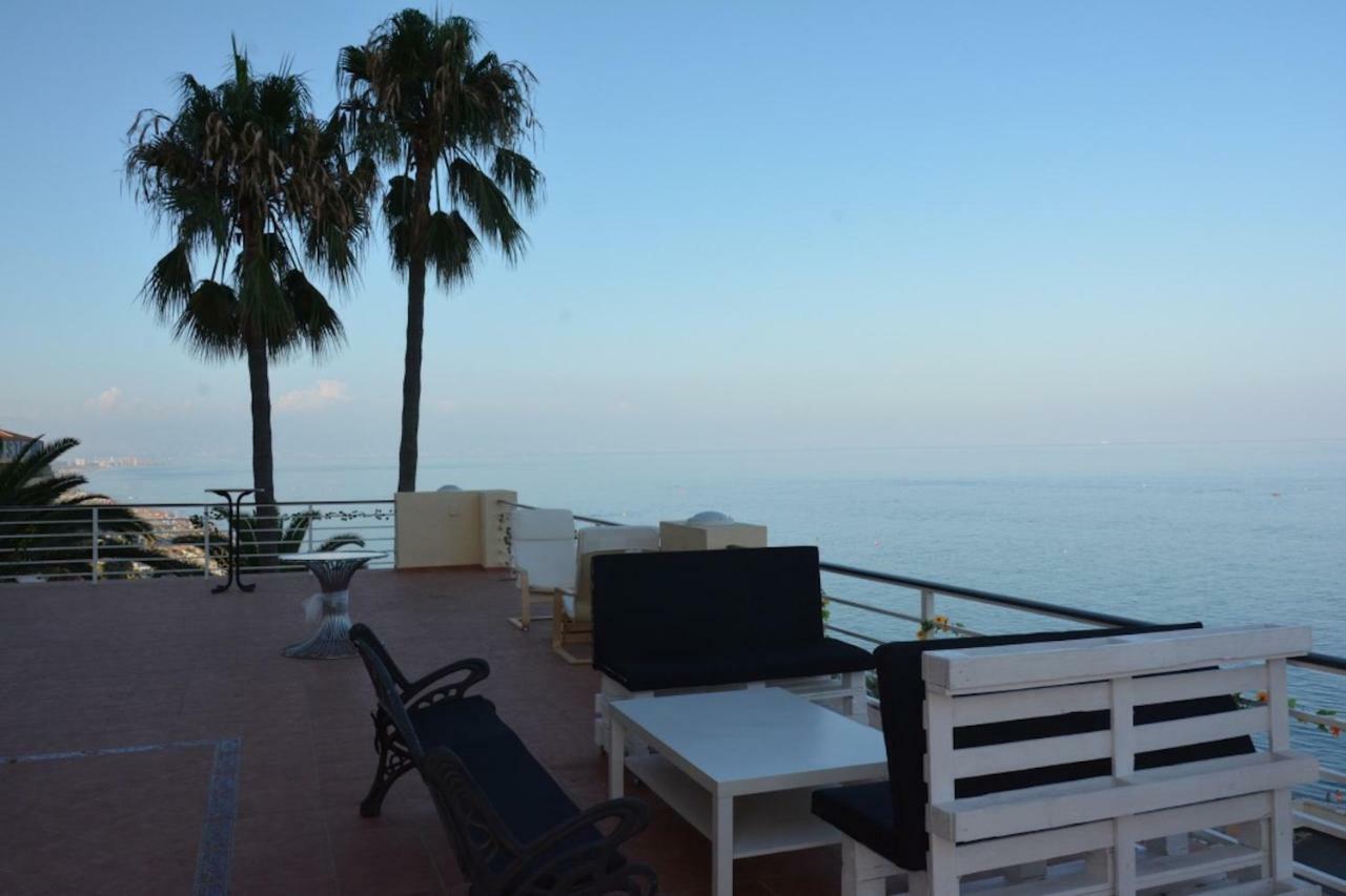 La Torre De La Roca Lägenhet Torremolinos Exteriör bild